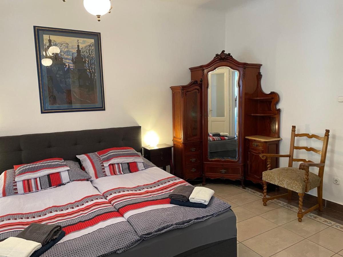 Buda Castle Apartment Budapest Eksteriør billede