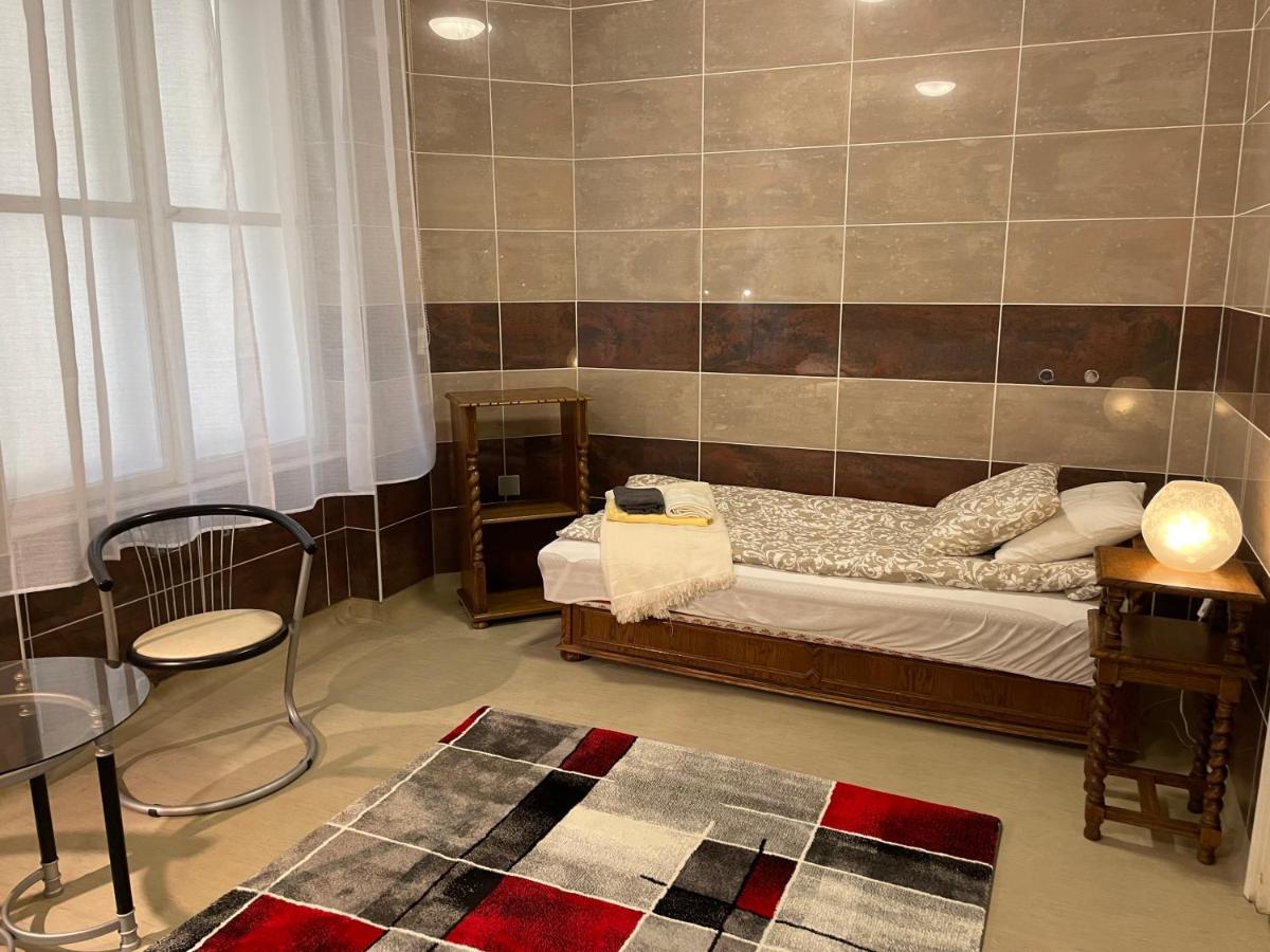 Buda Castle Apartment Budapest Eksteriør billede