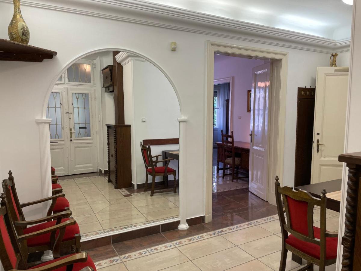 Buda Castle Apartment Budapest Eksteriør billede